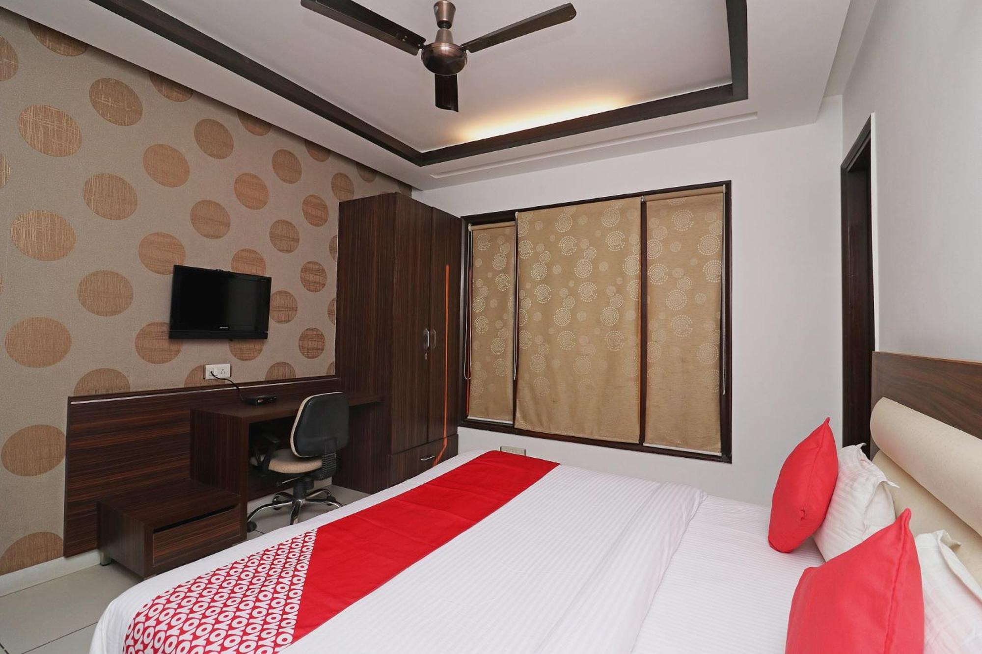Wonderland Inn Near Aravali Biodiversity Park Gurgaon Dış mekan fotoğraf