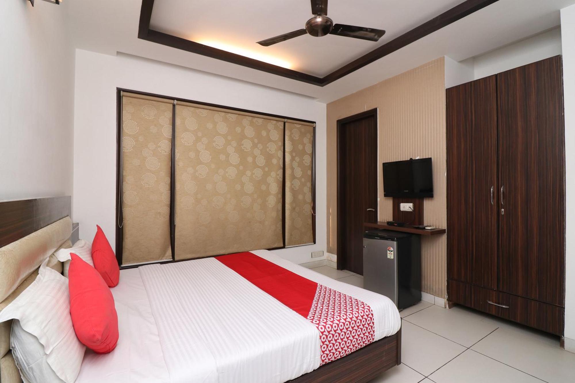 Wonderland Inn Near Aravali Biodiversity Park Gurgaon Dış mekan fotoğraf