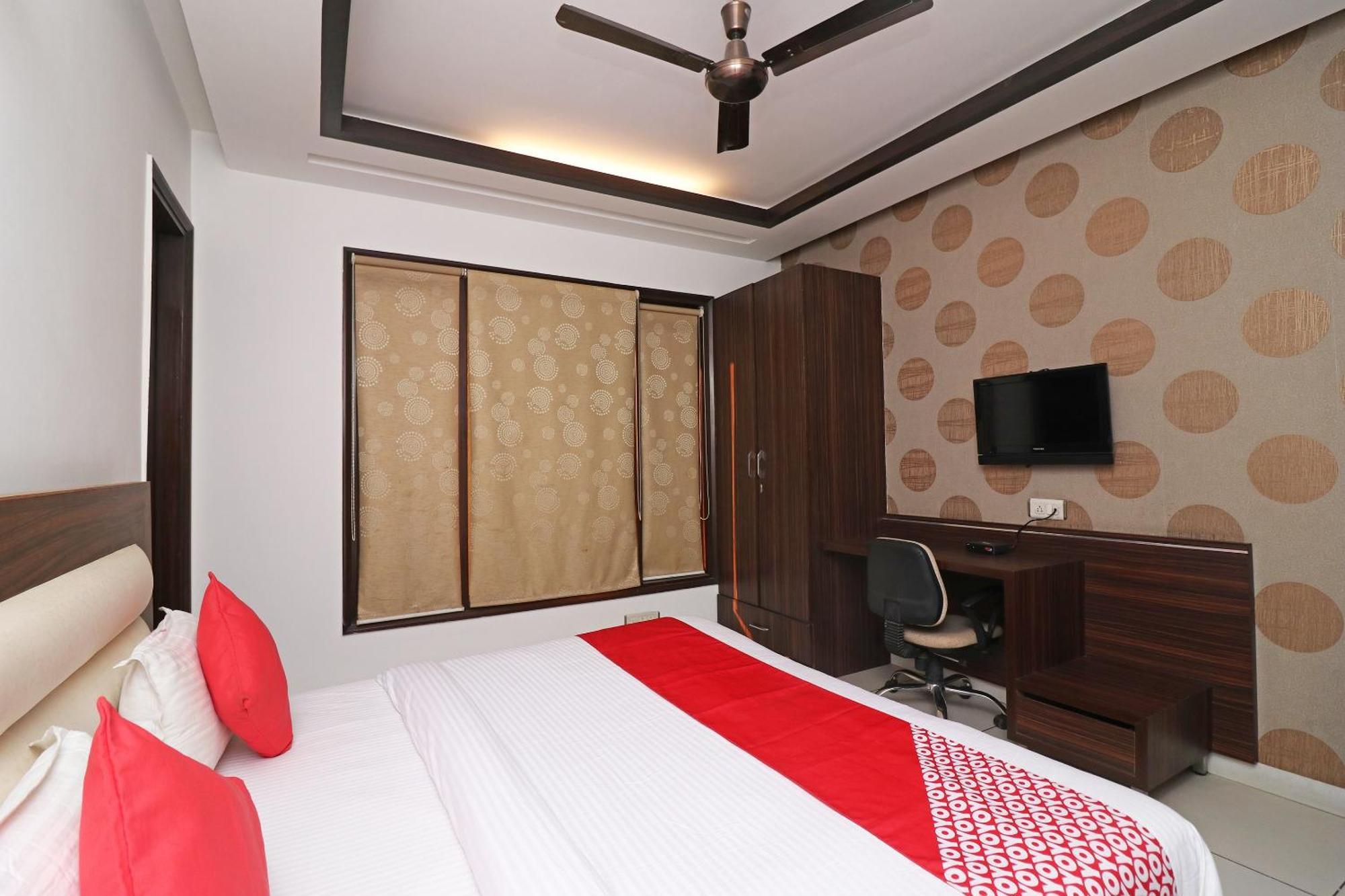 Wonderland Inn Near Aravali Biodiversity Park Gurgaon Dış mekan fotoğraf